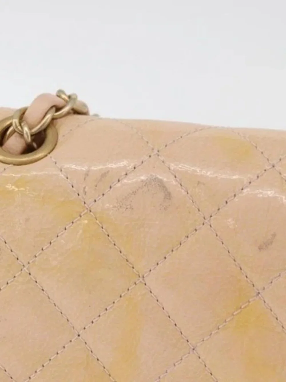 CHANEL Matelasse Chain Shoulder Bag Patent leather Beige Gold CC Auth 179868A